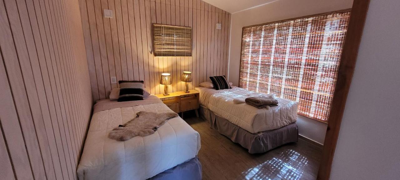 Villa Cabana En Laguna Azul Patagonia Bagual à Torres del Paine National Park Extérieur photo